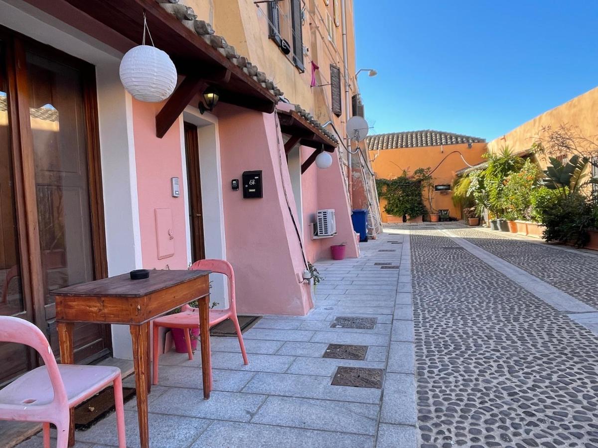 The Heart Of Cagliari, Cozy 2 Bedroom Apartment מראה חיצוני תמונה